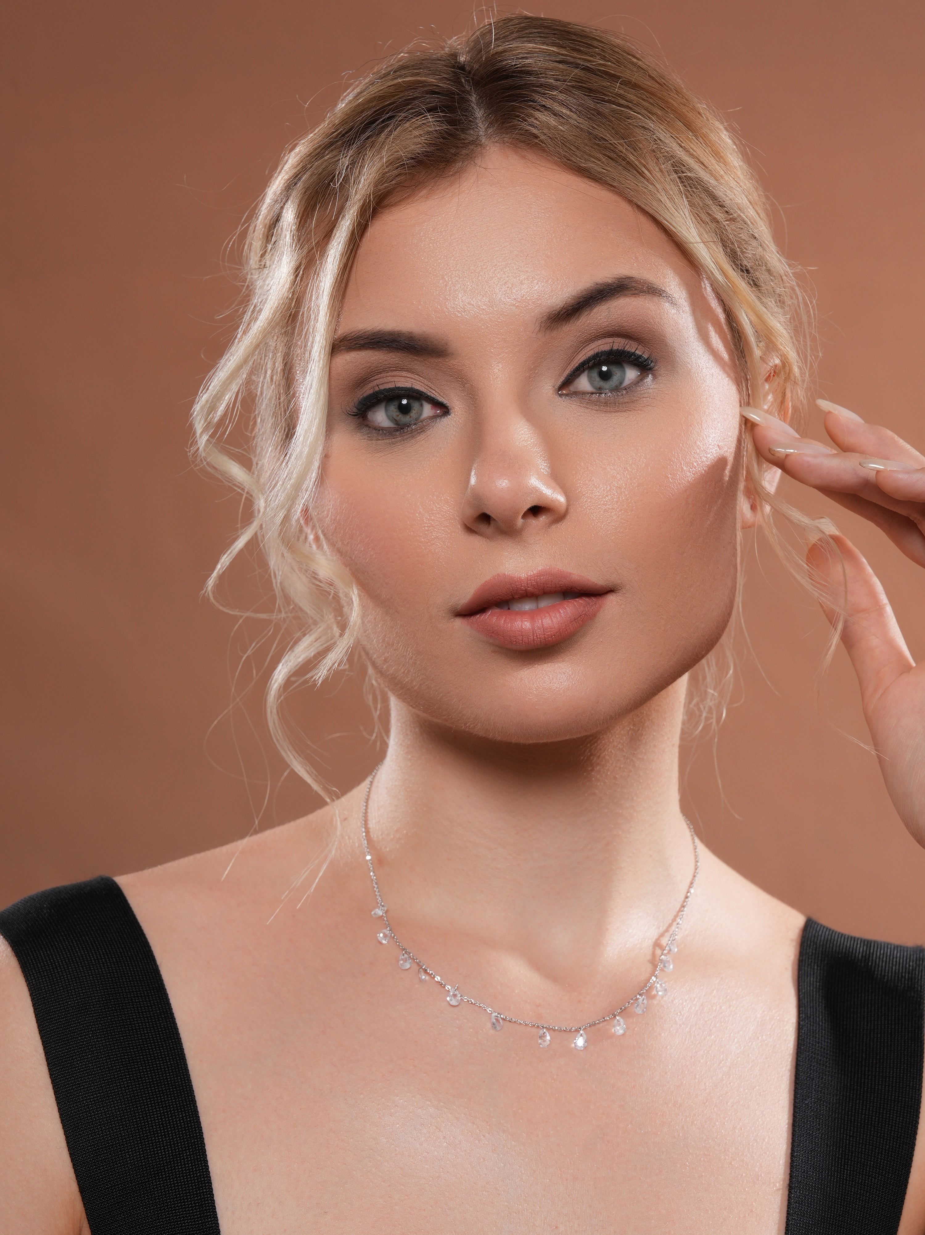 Raindrop Crysal Necklace