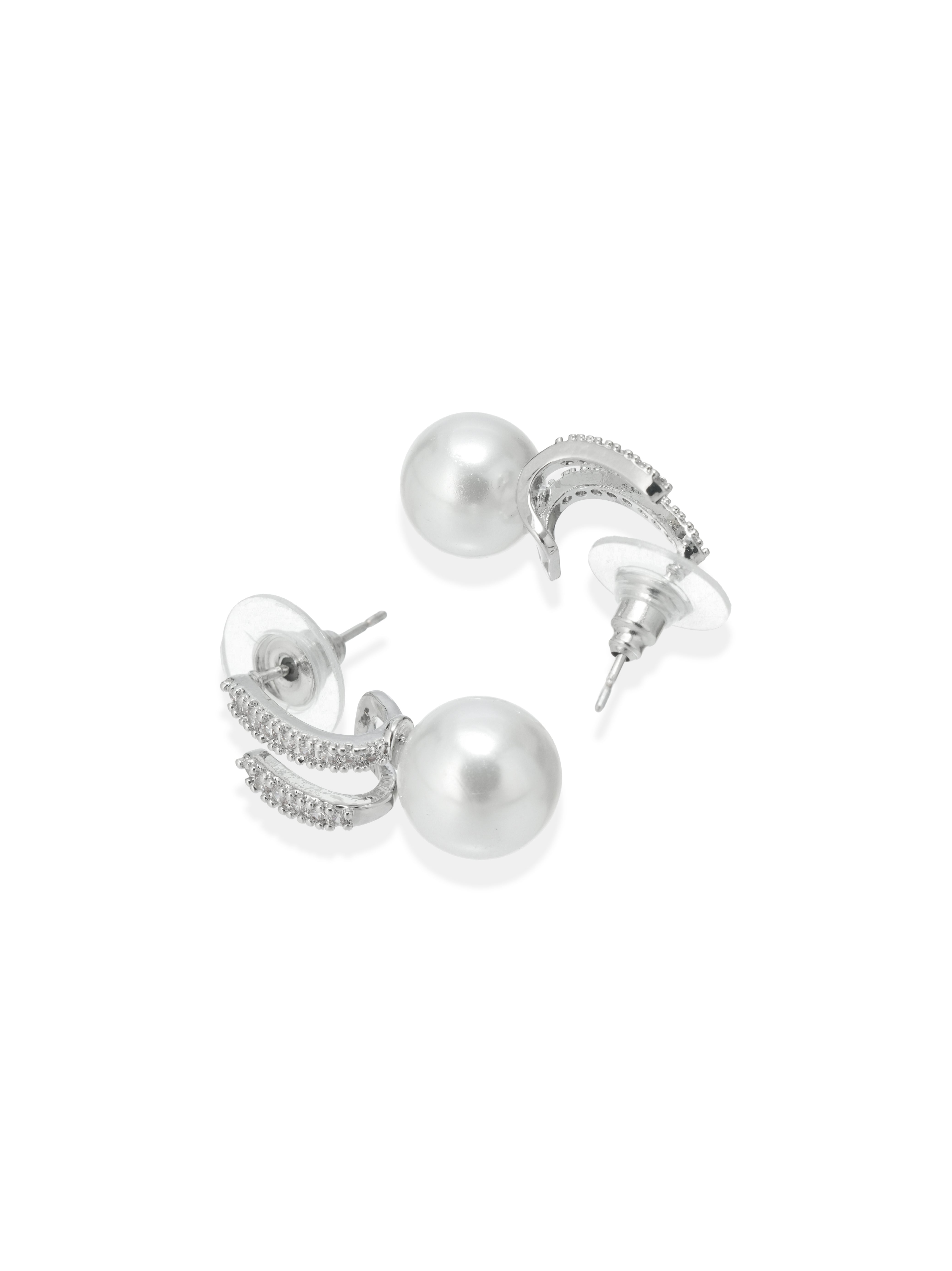Pearl Glow Drop Earring