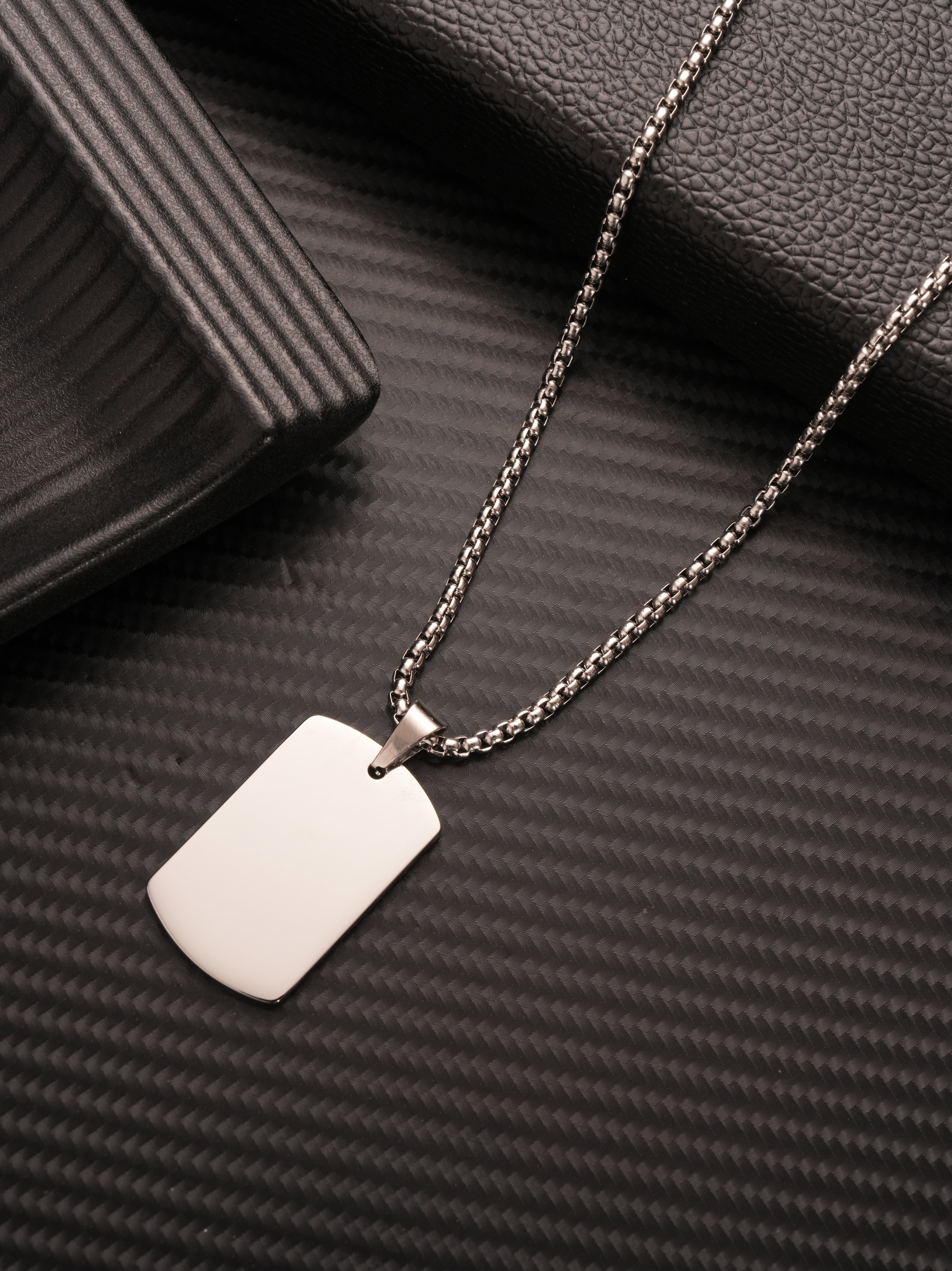 Aurum Tag Pendant Silver