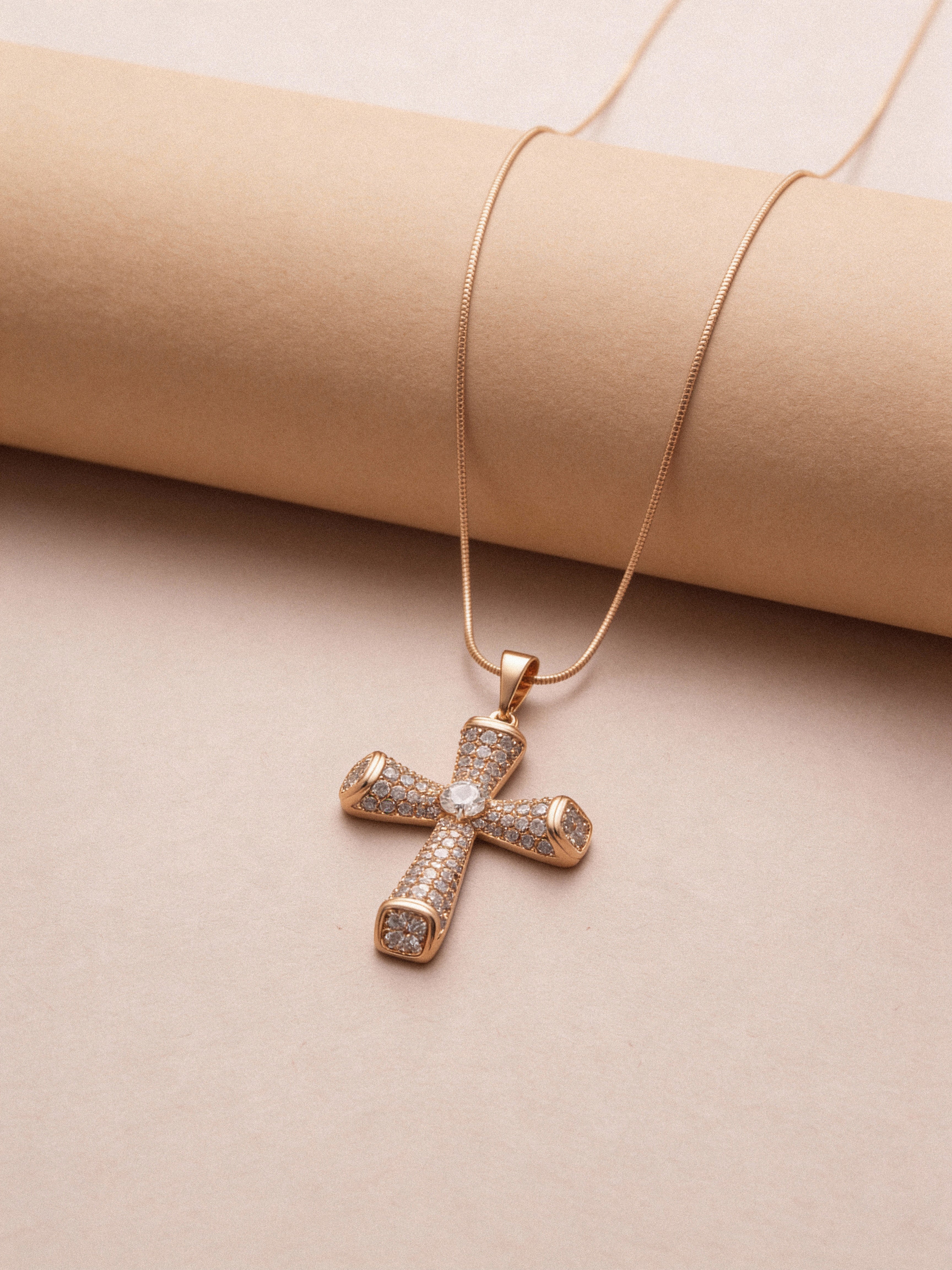 Heaven Sent Pendant — 18K Gold Plated