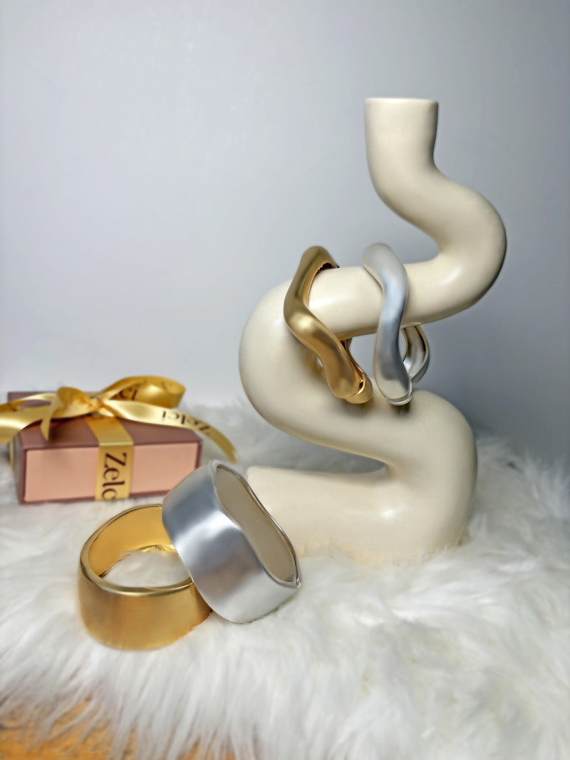 Sculpted Duo-Tone Bangles (Set of 4)