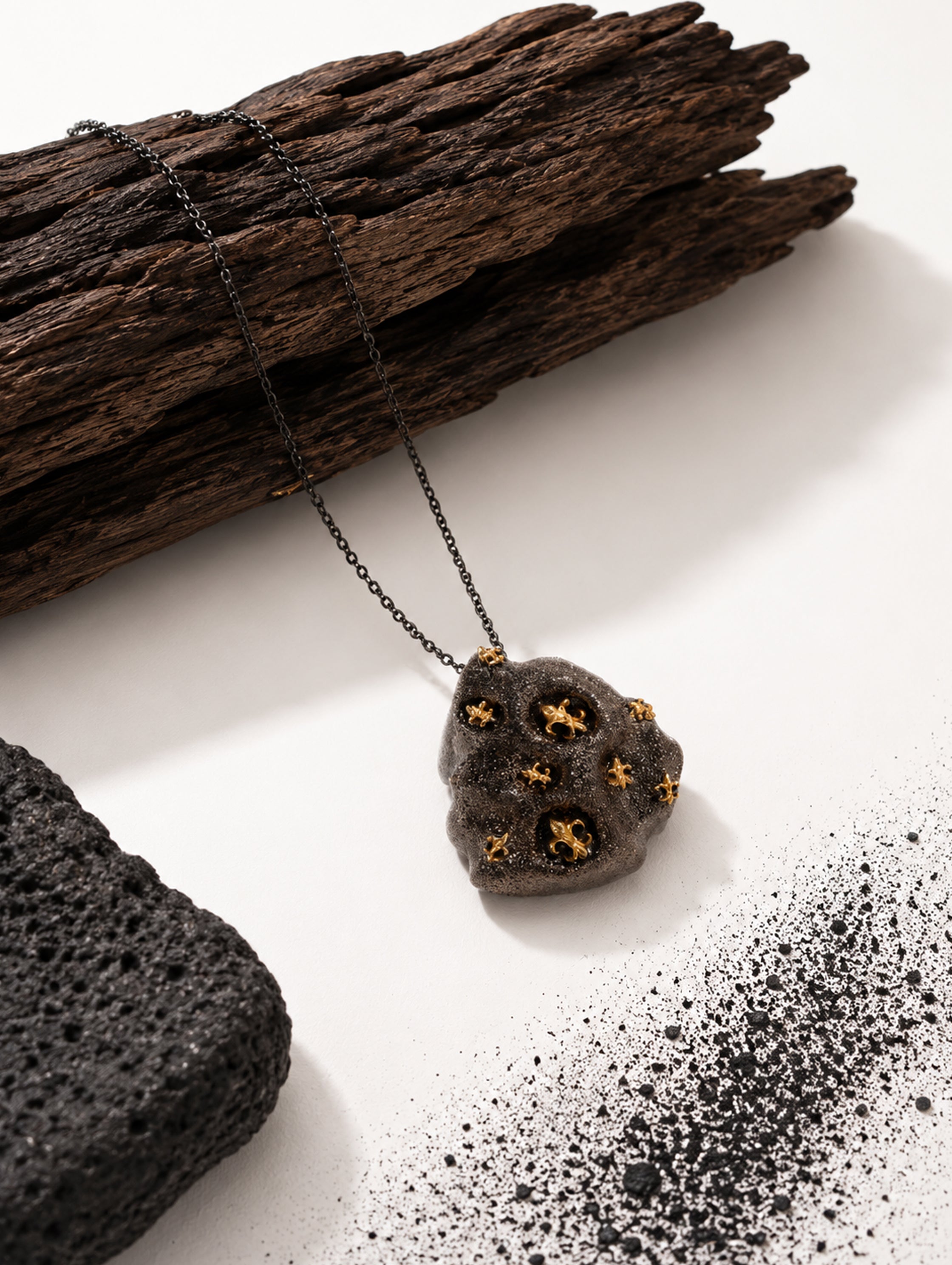 Fleur Relic Pendant