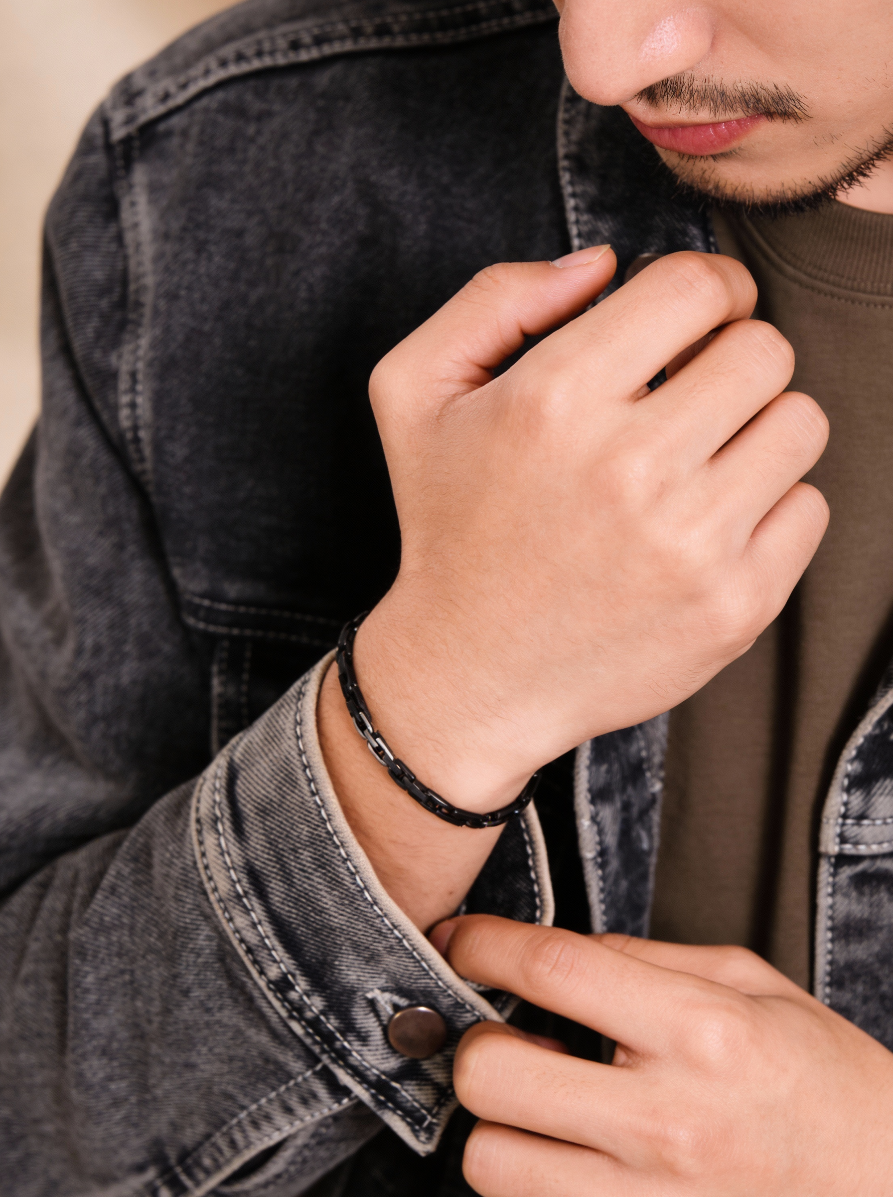 Linear Link Bracelet- Black