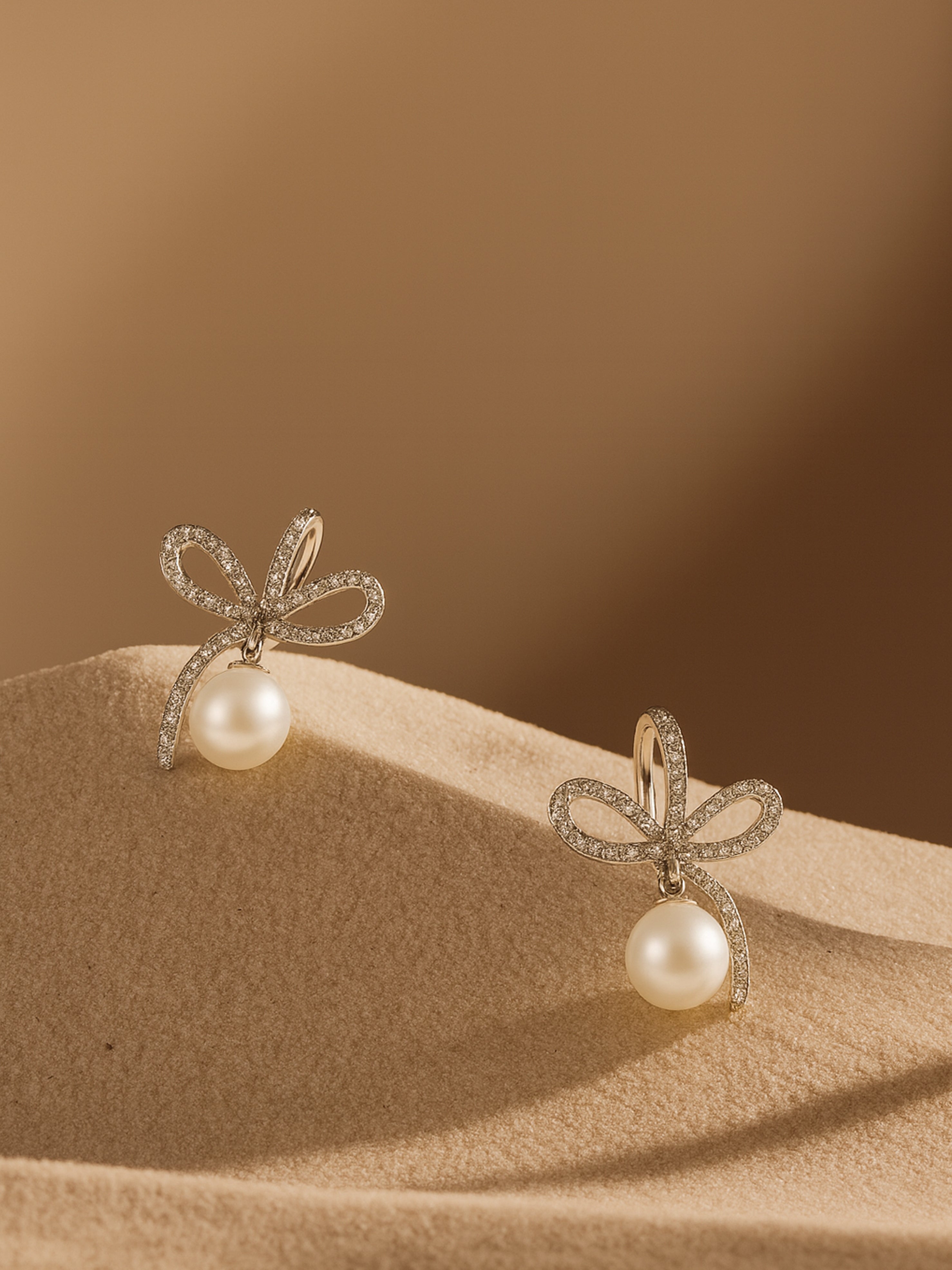 Pearl Knot Earring