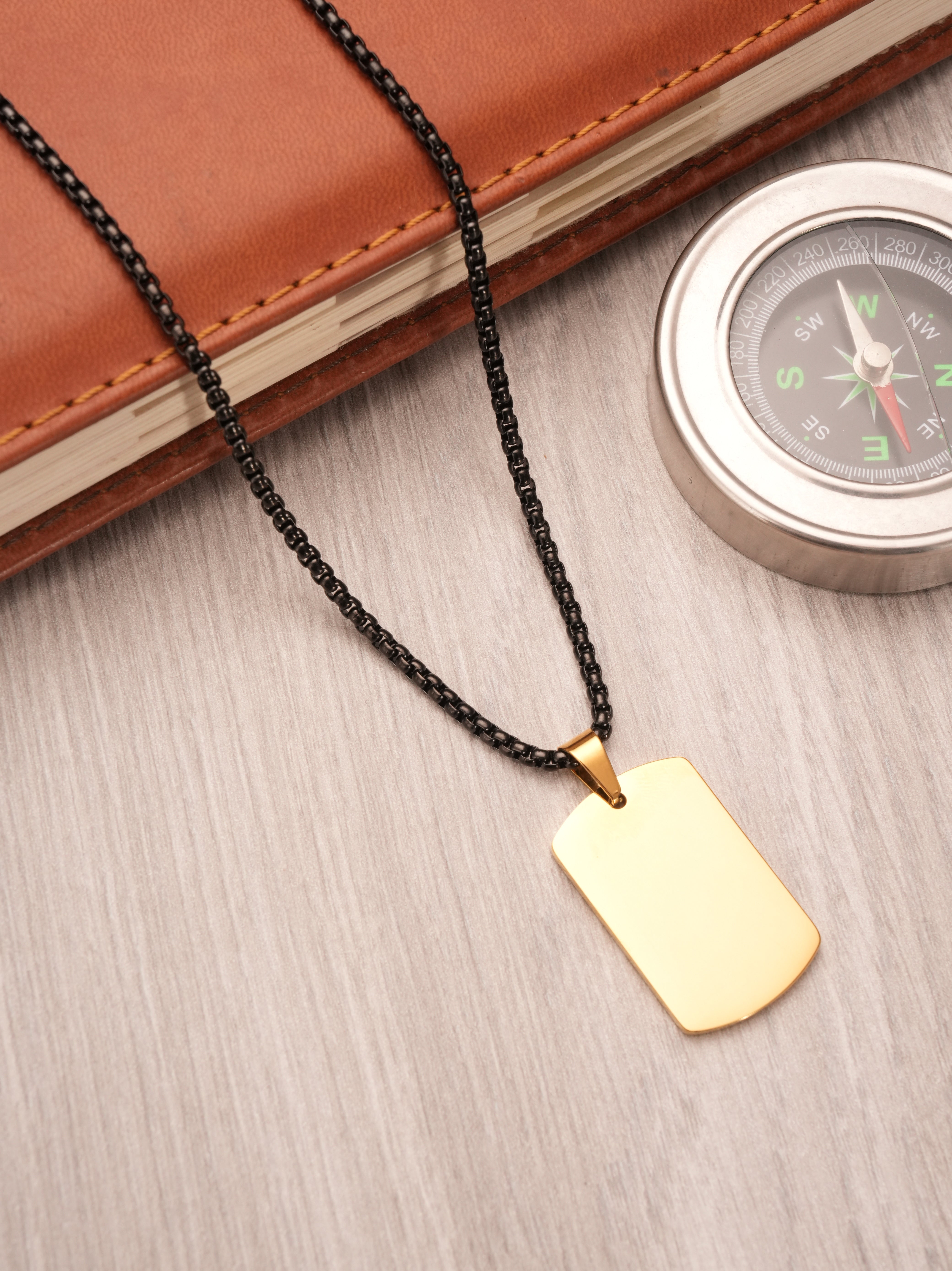 Aurum Tag Pendant Gold