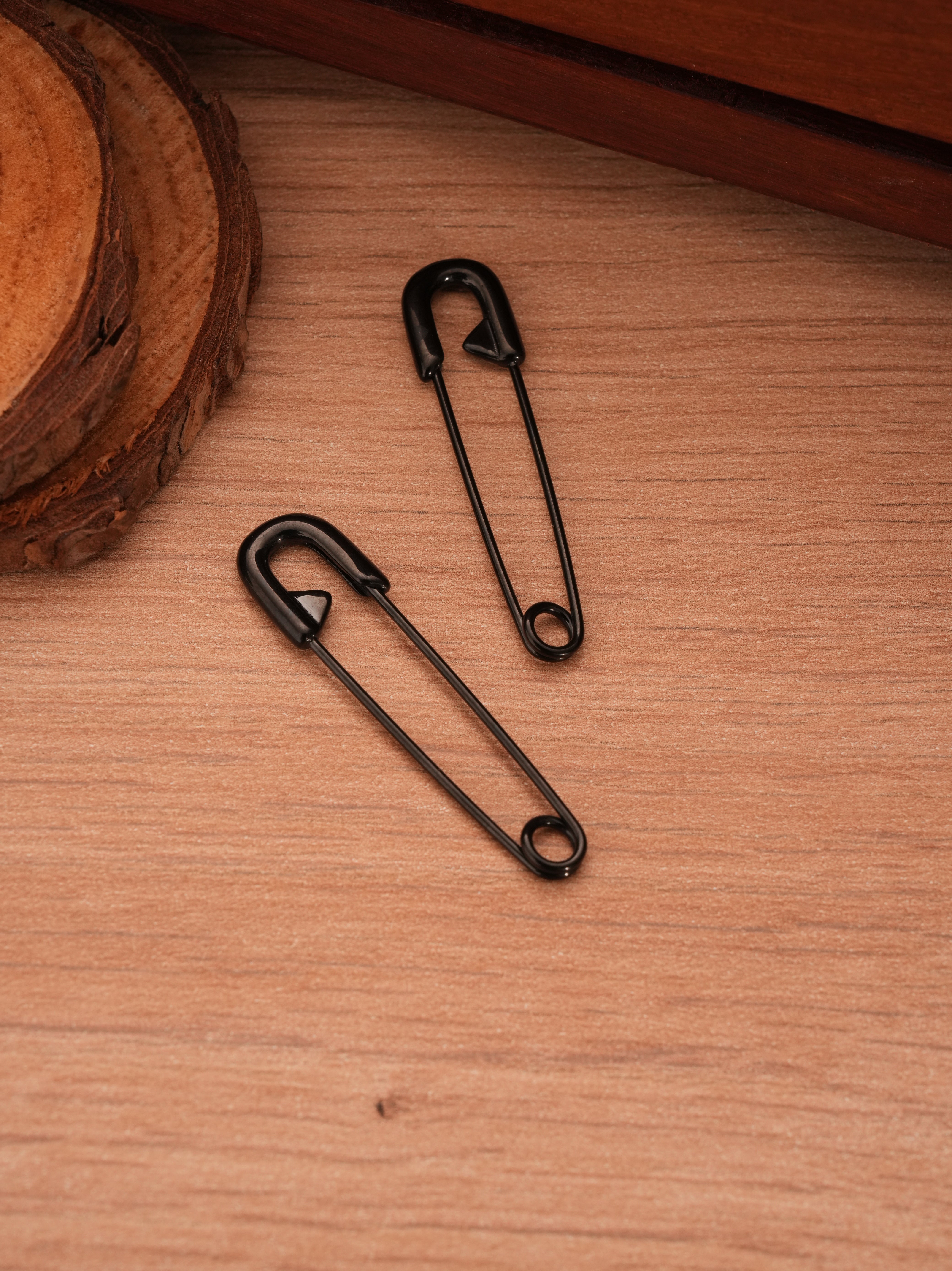 Pinline Earring Black