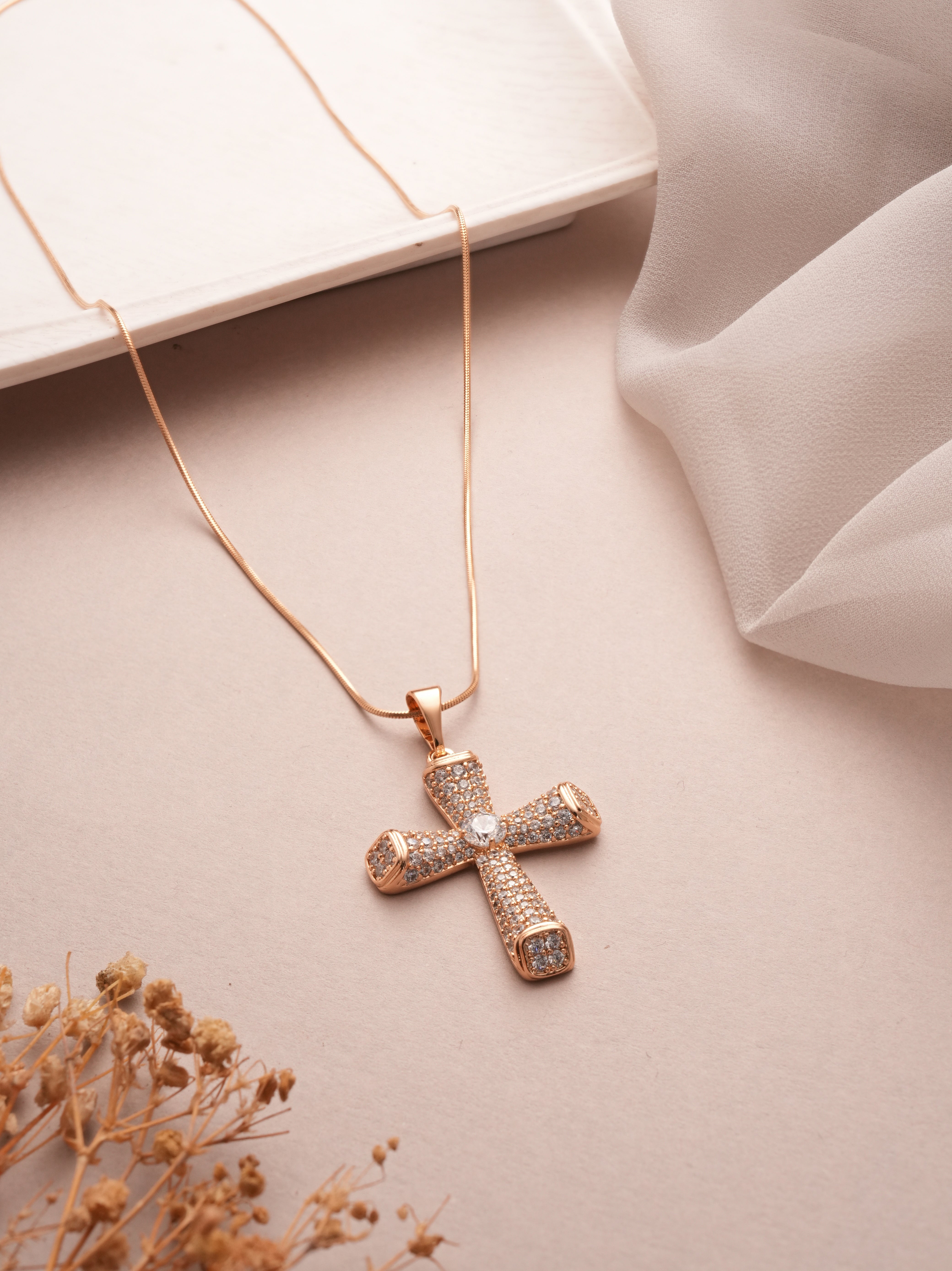 Heaven Sent Pendant — 18K Gold Plated