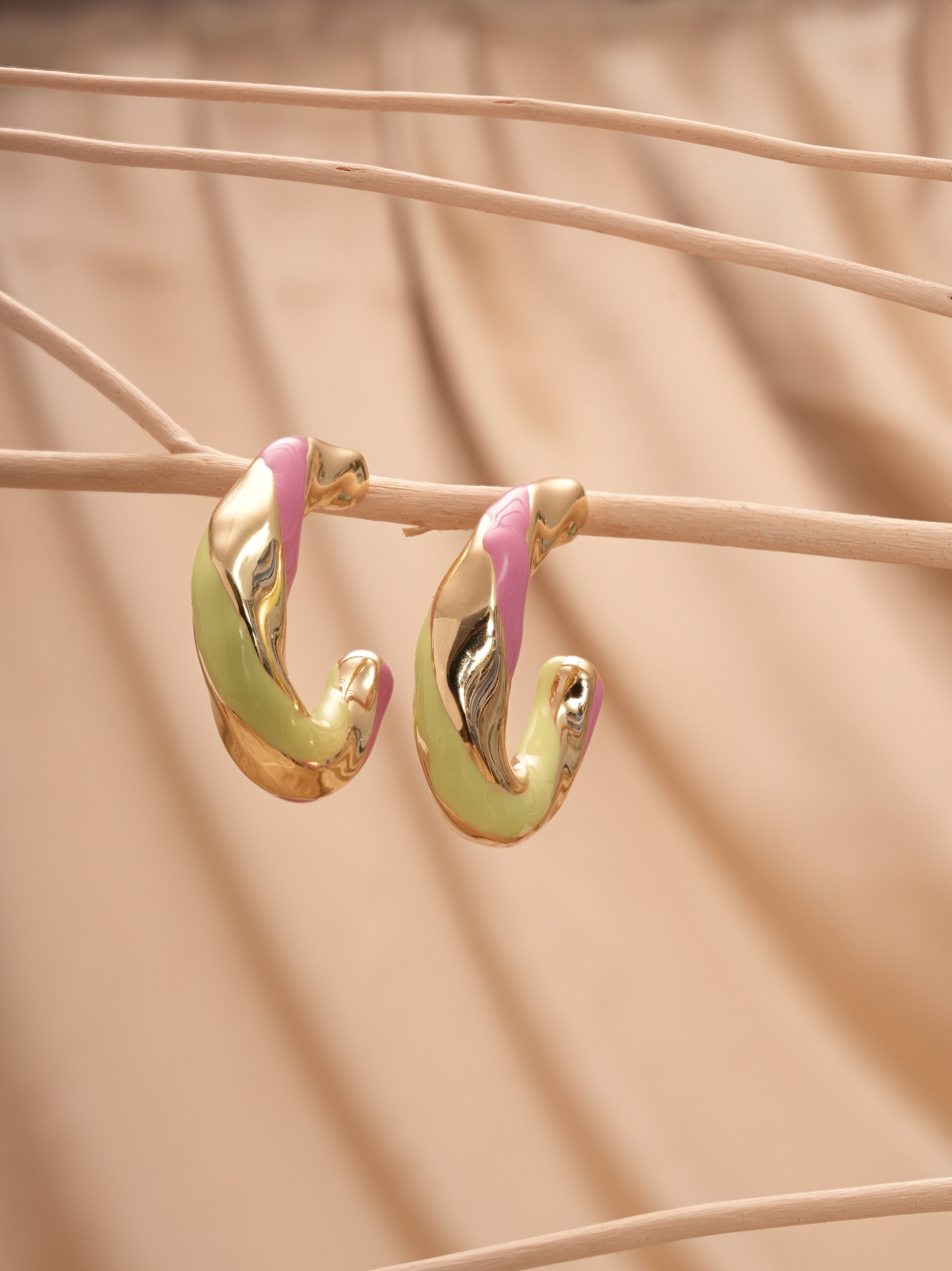 Elysia Curve Hoops
