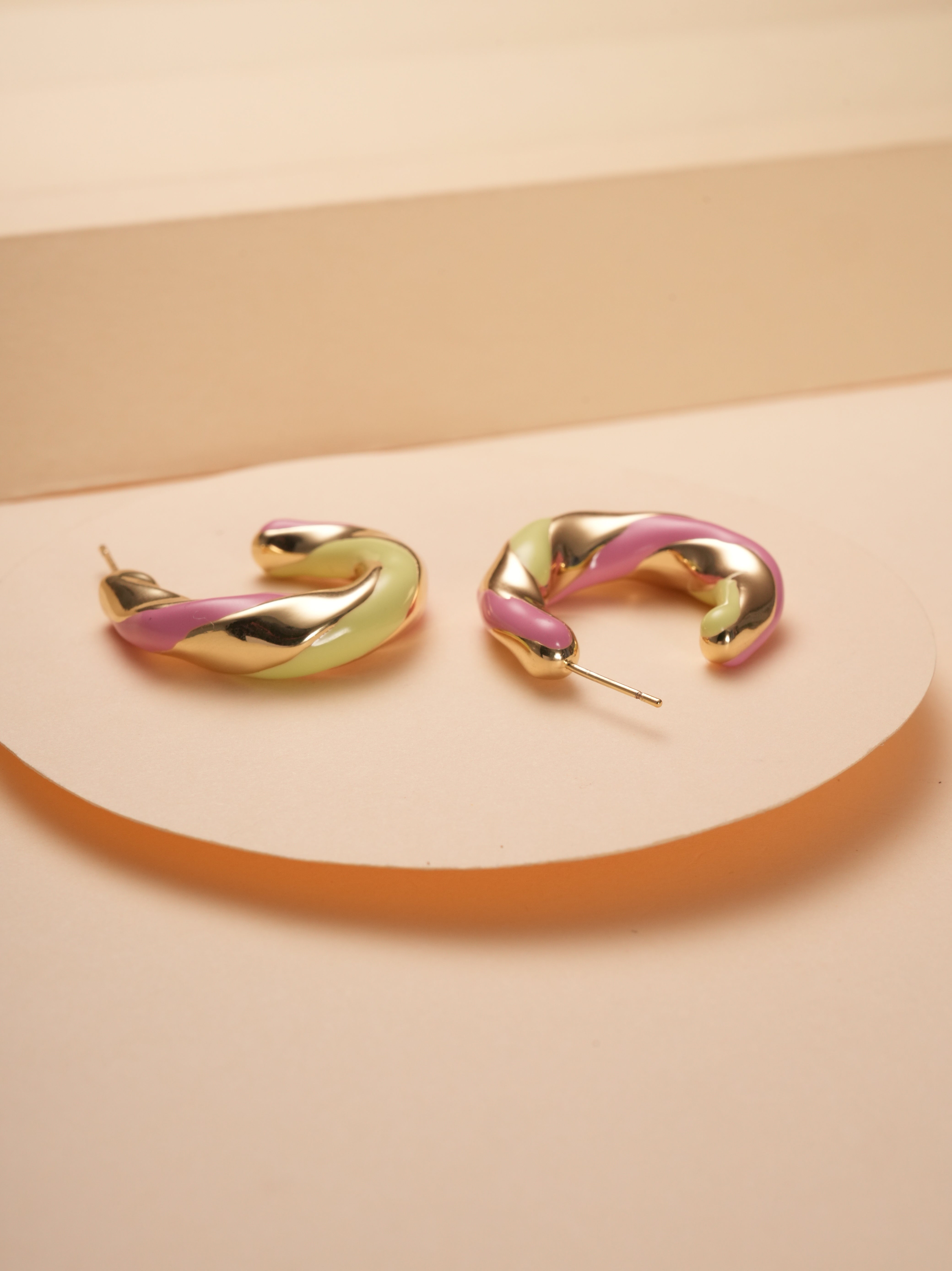 Elysia Curve Hoops
