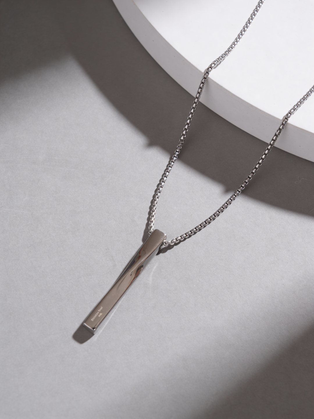 Linear Edge Pendant