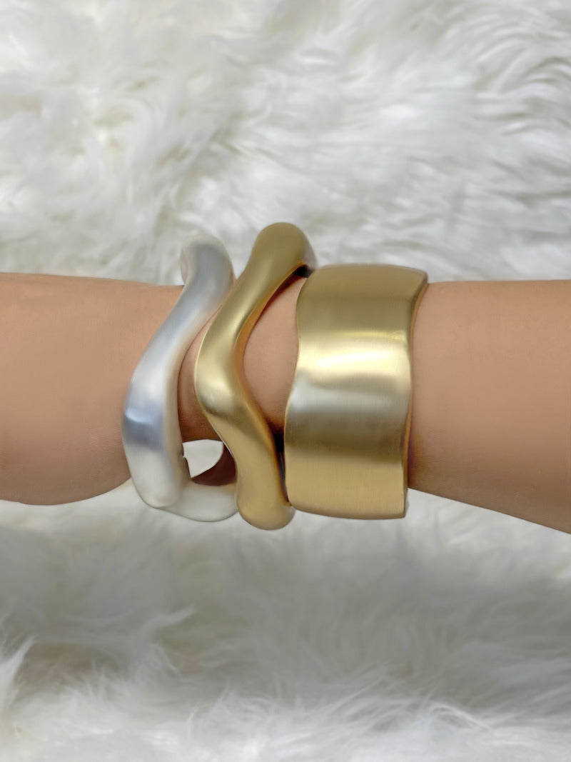 Sculpted Duo-Tone Bangles (Set of 4)