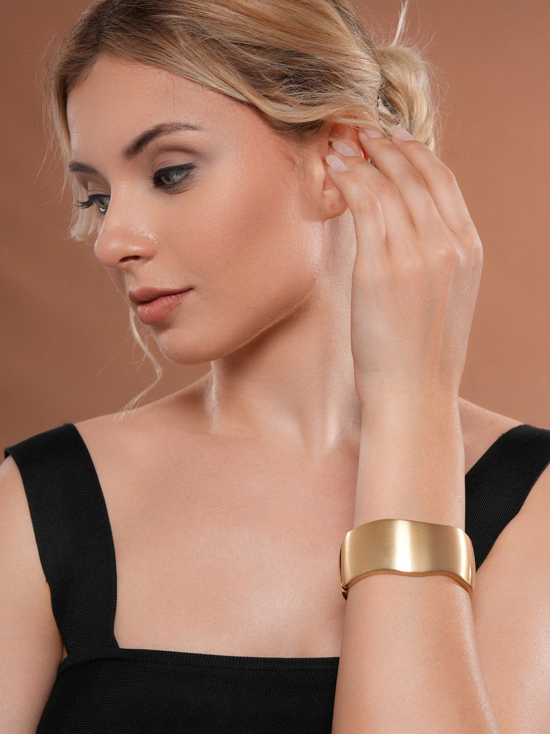 Contour Luxe Bangle